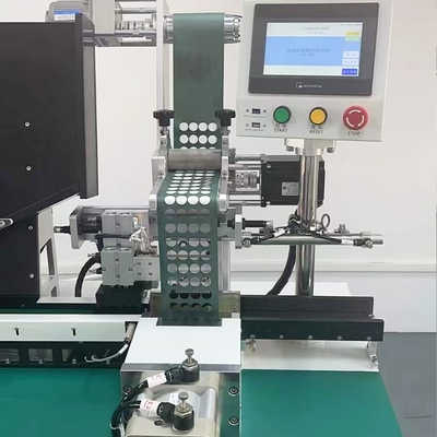 Macchina per l'imbottitura automatica della batteria a cellule cilindriche 220V Macchina per incollare la carta della batteria