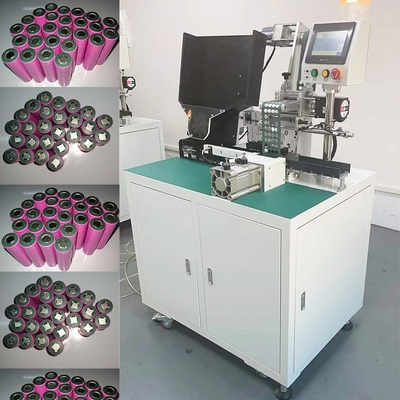 Macchina per l'imbottitura automatica della batteria a cellule cilindriche 220V Macchina per incollare la carta della batteria