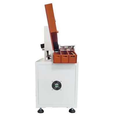 Una batteria cilindrica di 5 canali che ordina la macchina di prove di classificazione dell'attrezzatura per 18650