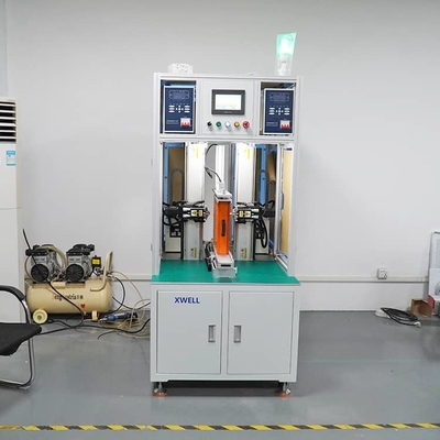 Macchina di saldatura a punto automatica CE per batterie per veicoli a nuova energia 32650 32140