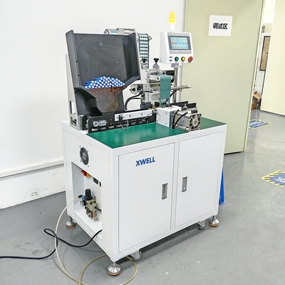 Macchine per l'adesione di carta isolante a celle a batteria cilindrica