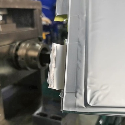 Saldatore ultrasonico 20khz della batteria delle cellule del sacchetto dell'automobile di New Energy con controllo dello SpA