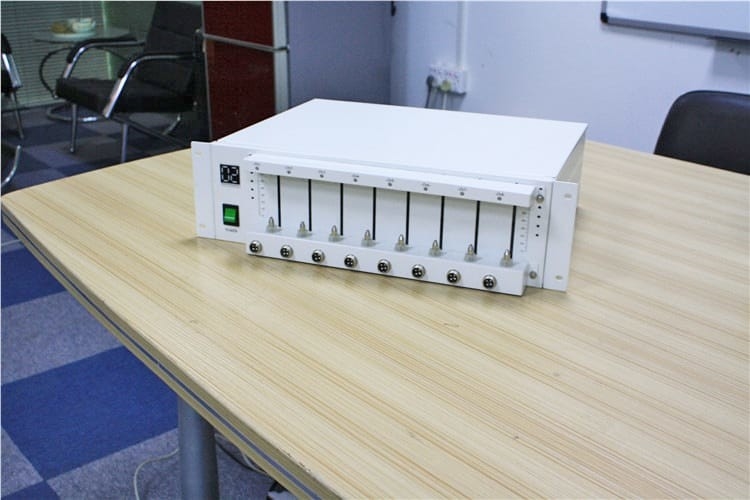 selezionatrice della batteria 18650 26650 32650 del selezionatore della batteria automatica cilindrica di separazione