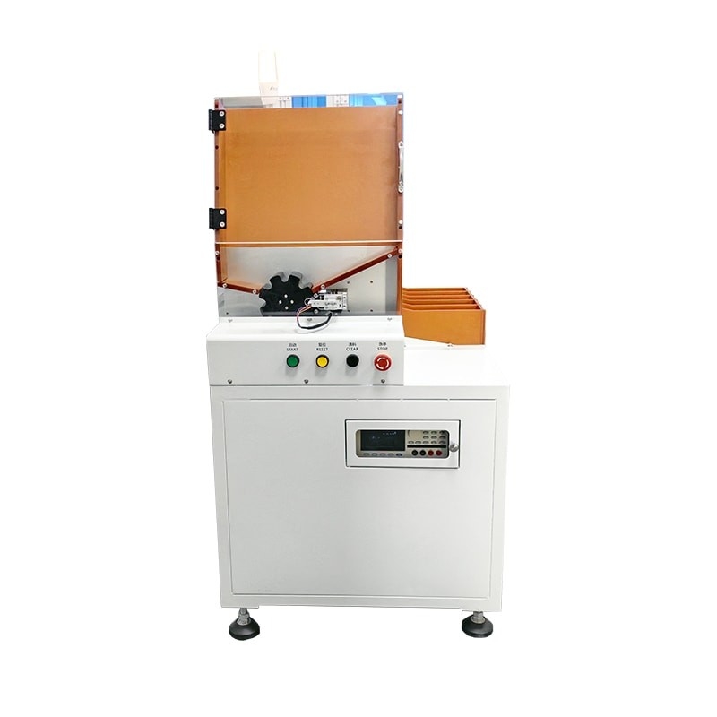 Macchina automatica di selezione delle batterie a 5 canali per celle cilindriche 18650 21700 32650