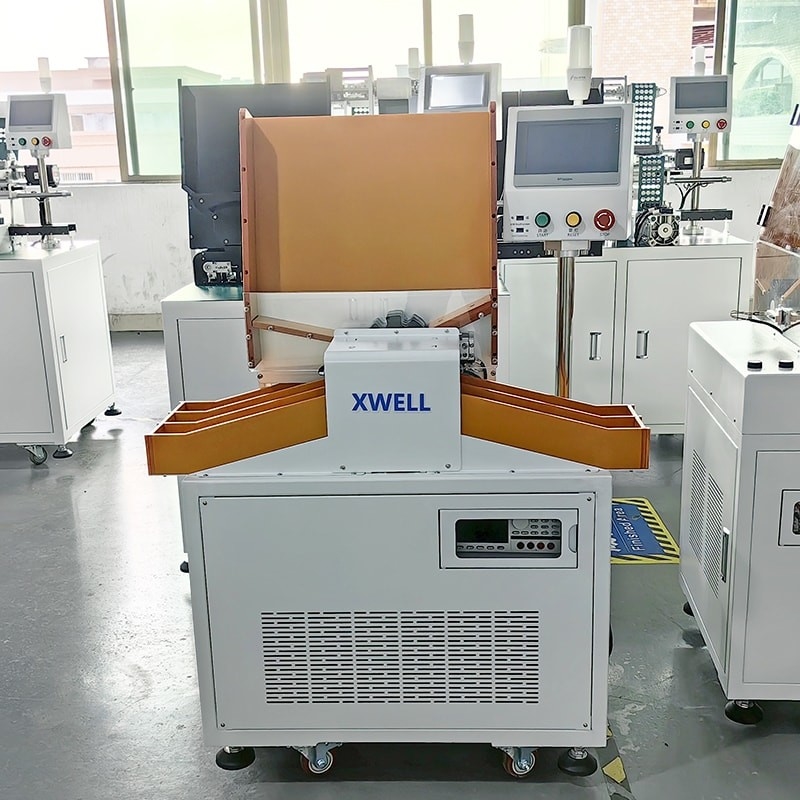 Equipaggiamento automatico di selezione della tensione per batterie agli ioni di litio a 5 canali Sortitore di prova della resistenza interna delle celle cilindriche