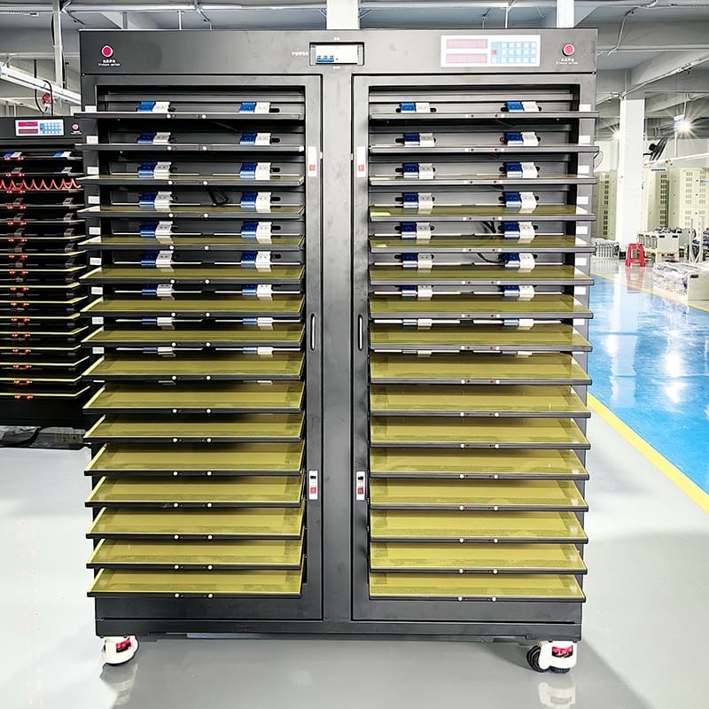 Tester di tensione della cella della batteria Tester di corrente di carica di scarica Macchina di classificazione delle celle al litio per celle a sacchetto