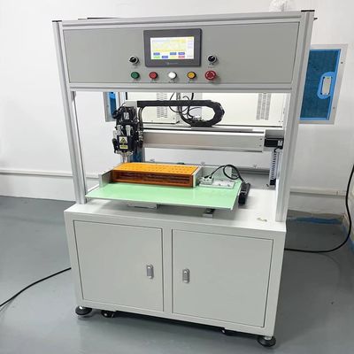 Buon prezzo Puntatrice pneumatica monolaterale 220V / 380V per pacco batterie 18650 in linea