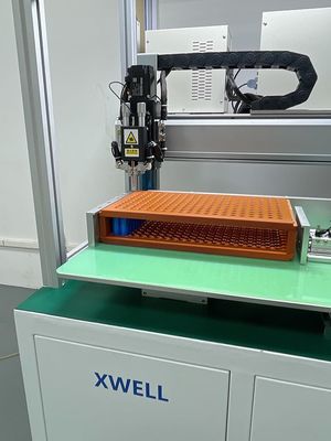 Buon prezzo Macchina di alluminio elettrica della saldatura a punti automatica per il pacchetto cilindrico della batteria in linea