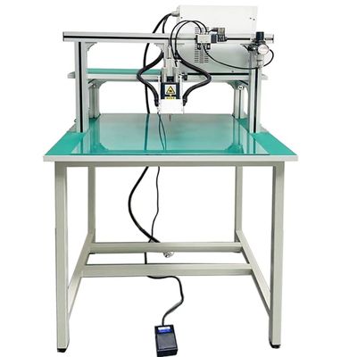 Buon prezzo 18650 saldatore a punti manuale della saldatrice dell'elettrodo del pacchetto della batteria del cavalletto di 21700 cellule in linea