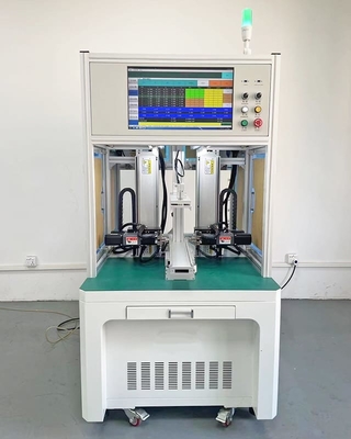 Saldatrice a doppio lato per batterie al litio