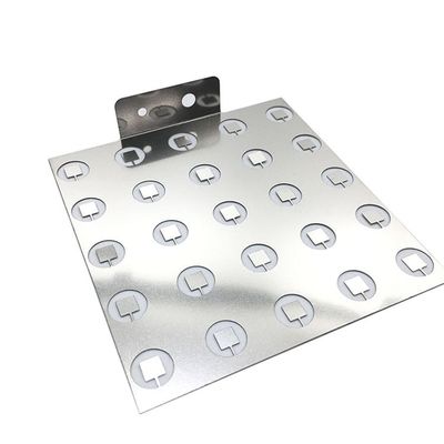 Buon prezzo Una striscia di 18650 nichel per la batteria che salda il tipo cilindrico delle cellule N6 in linea